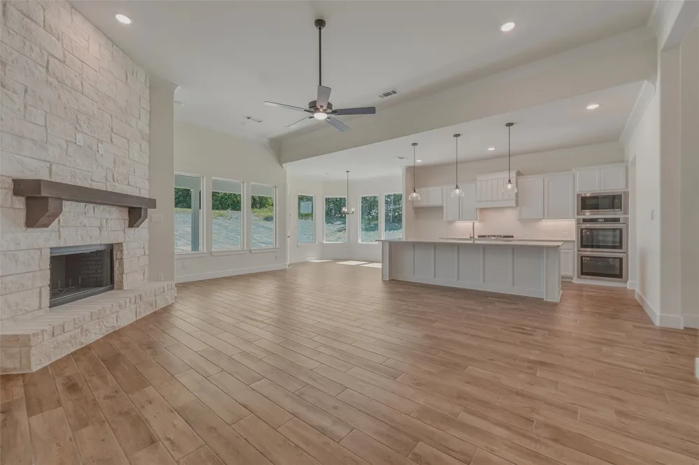 1004 Perrin Lane Van Alstyne, TX 75495