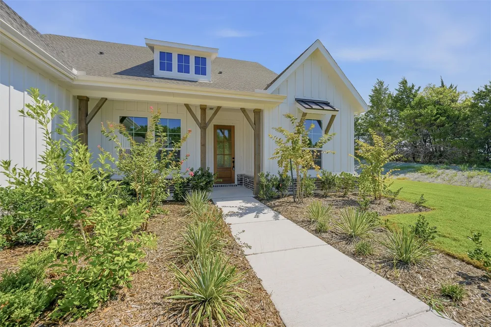 1004 Perrin Lane Van Alstyne, TX 75495