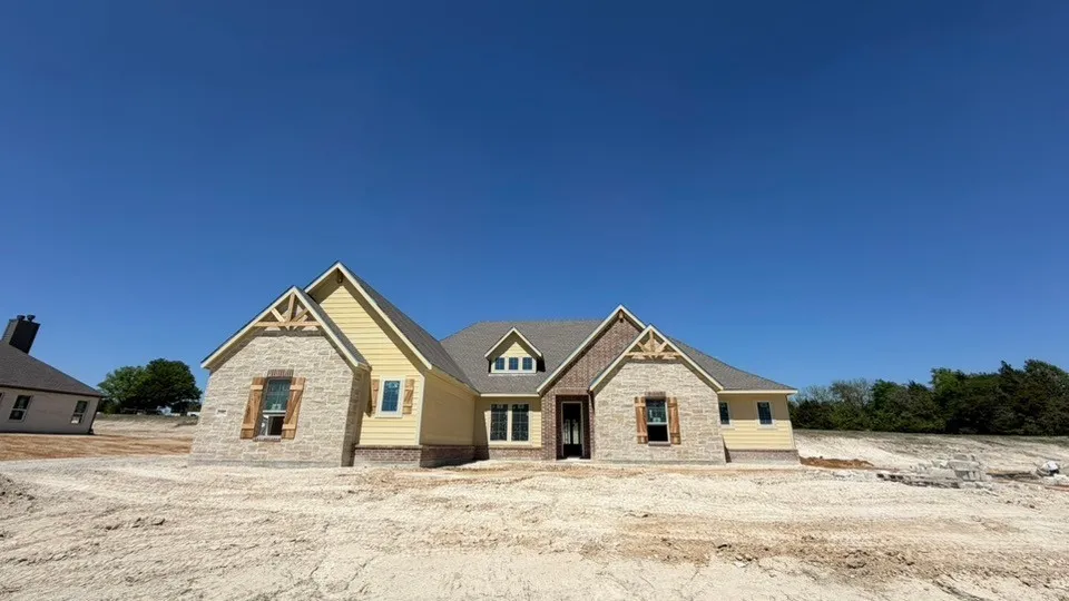 1002 Perrin Lane Van Alstyne, TX 75495