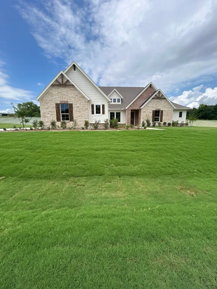 1002 Perrin Lane Van Alstyne, TX 75495