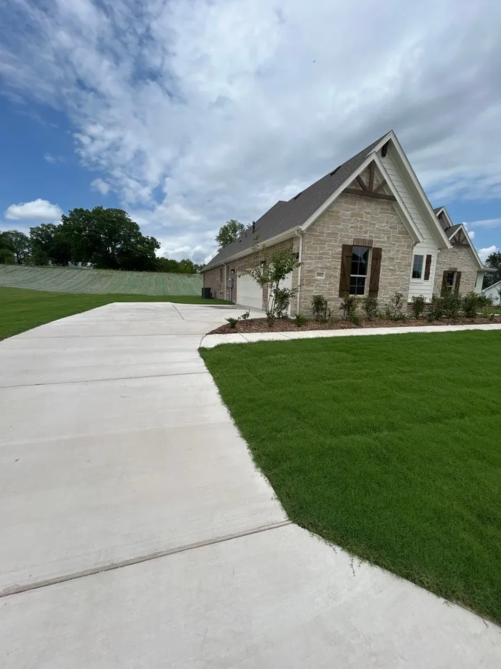 1002 Perrin Lane Van Alstyne, TX 75495