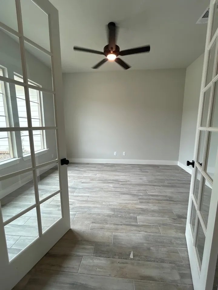 1002 Perrin Lane Van Alstyne, TX 75495
