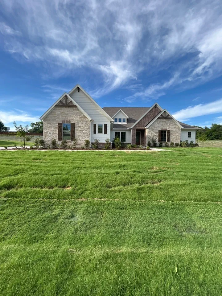 1002 Perrin Lane Van Alstyne, TX 75495