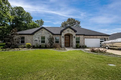 211 Kelly Lane