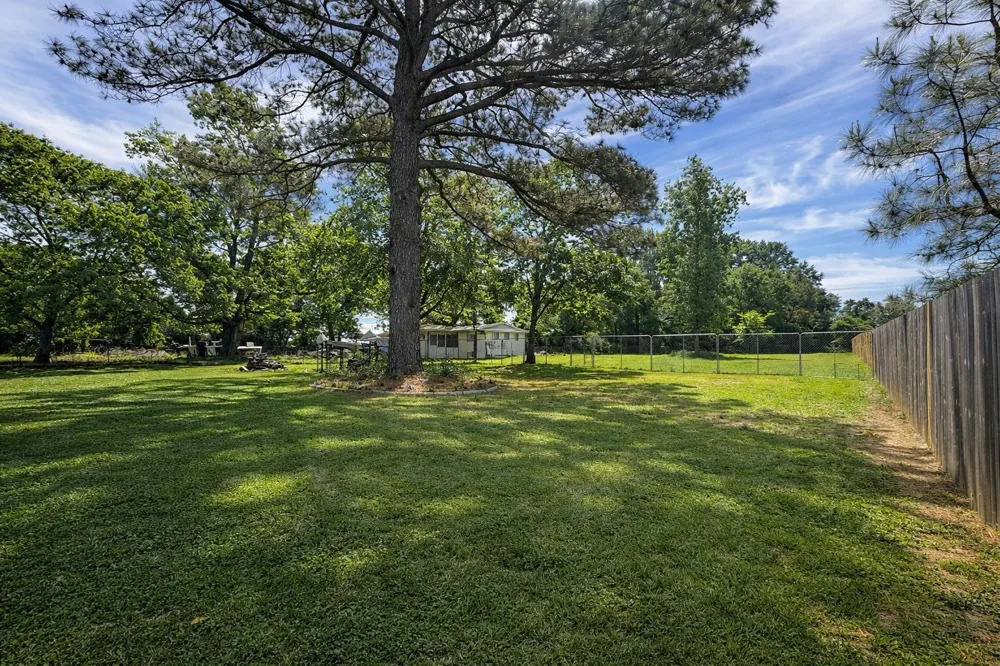 211 Kelly Lane Seven Points, TX 75143