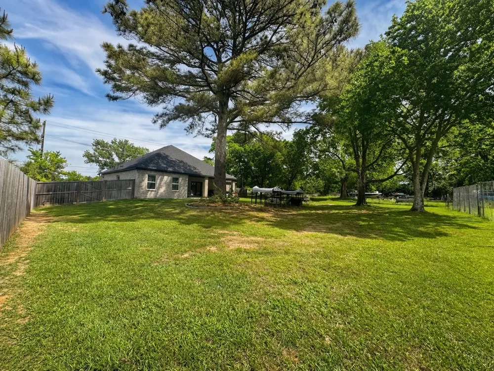 211 Kelly Lane Seven Points, TX 75143