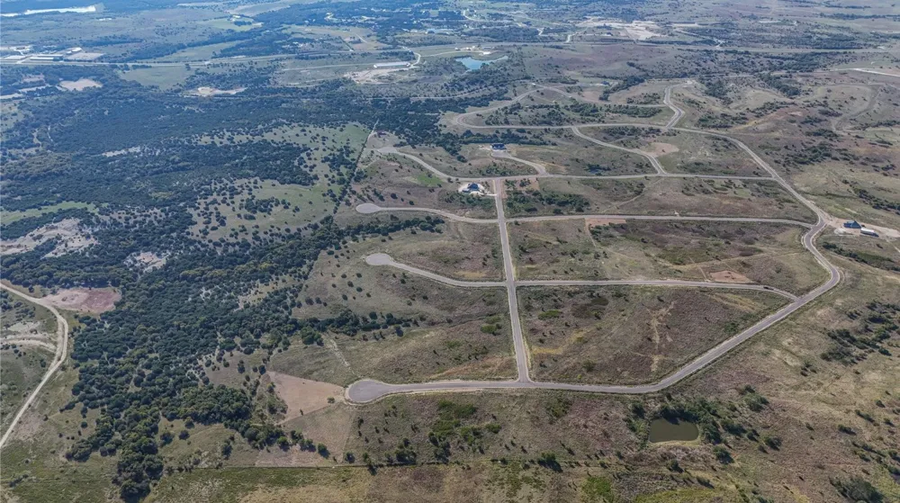 2516 Tom Chaney Drive Cresson, TX 76035