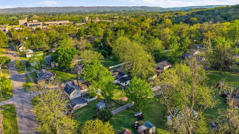 306 Pine Avenue South Pittsburg, TN 37380