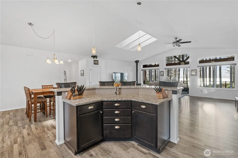 47 Willapa Sands Lane South Bend, WA 98586