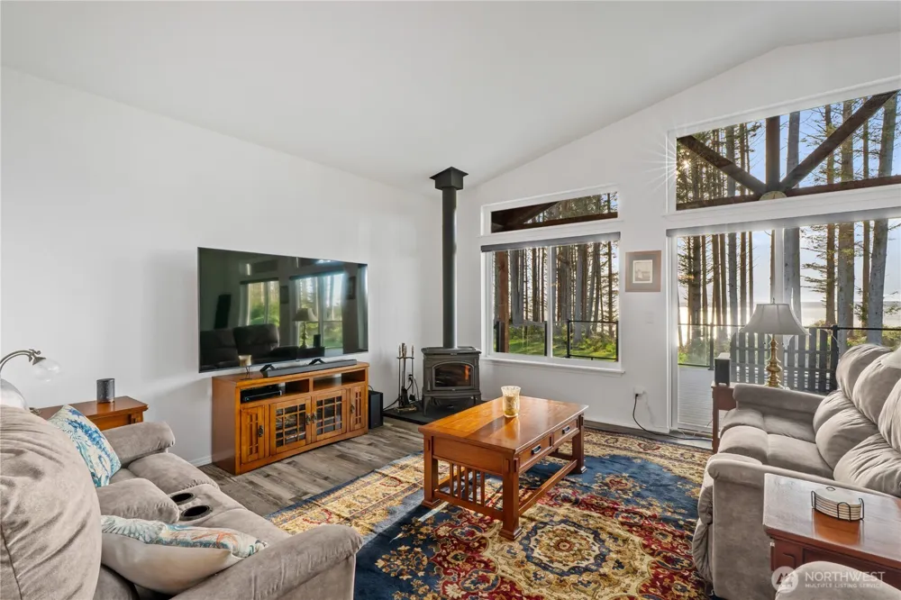 47 Willapa Sands Lane South Bend, WA 98586