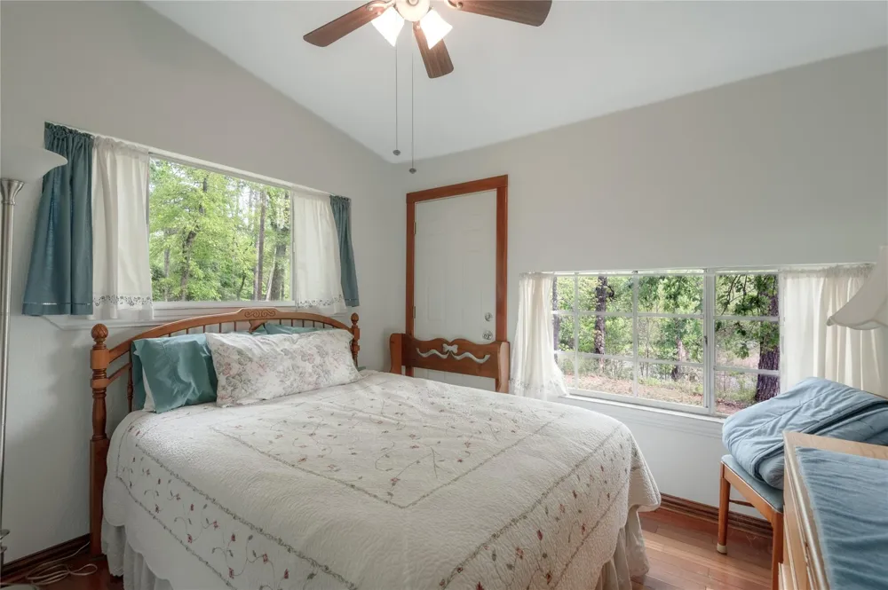 318 Timberline Drive Trinity, TX 75862