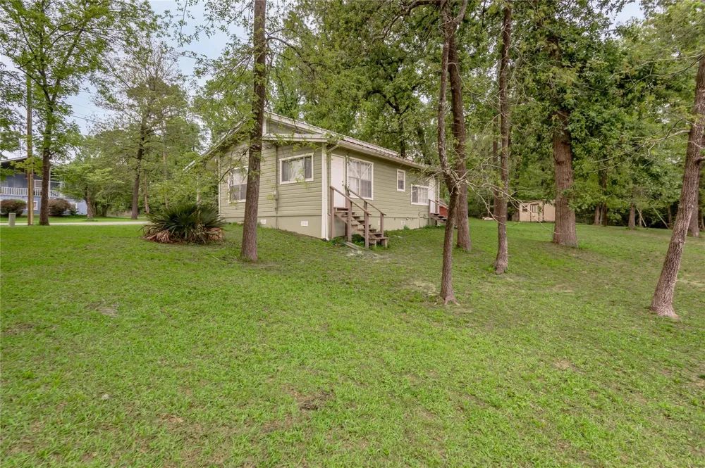 318 Timberline Drive Trinity, TX 75862