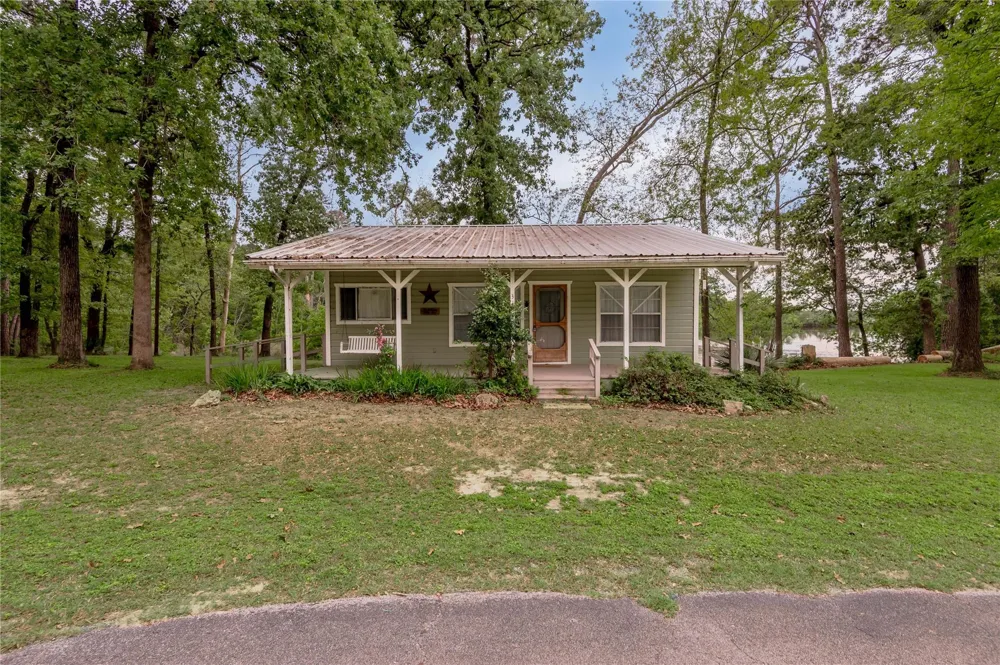 318 Timberline Drive Trinity, TX 75862