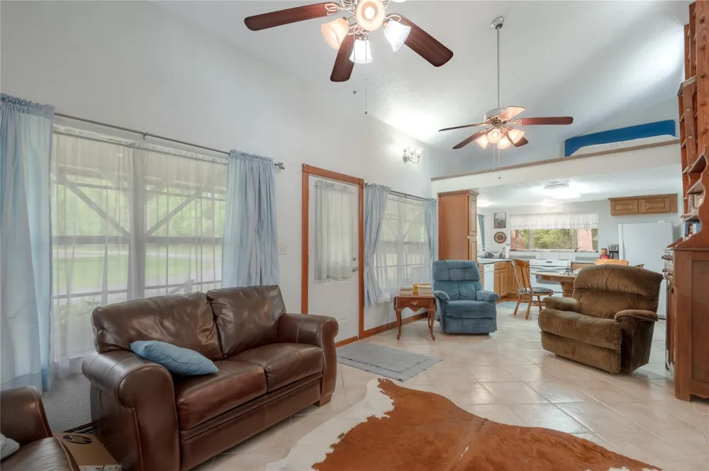 318 Timberline Drive Trinity, TX 75862