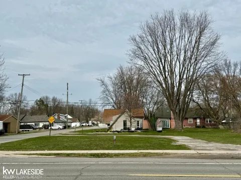 5970 Pointe Tremble Road