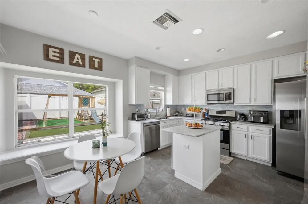 24927 PORTOFINO DRIVE Lutz, FL 33559