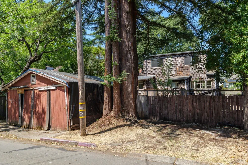 1608 San Anselmo Avenue San Anselmo, CA 94960