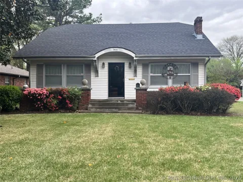 1400 E 10th Street