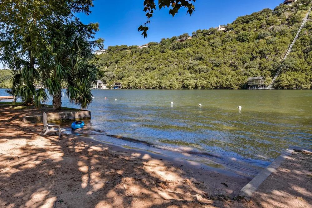1707 Lipan Trail Austin, TX 78733