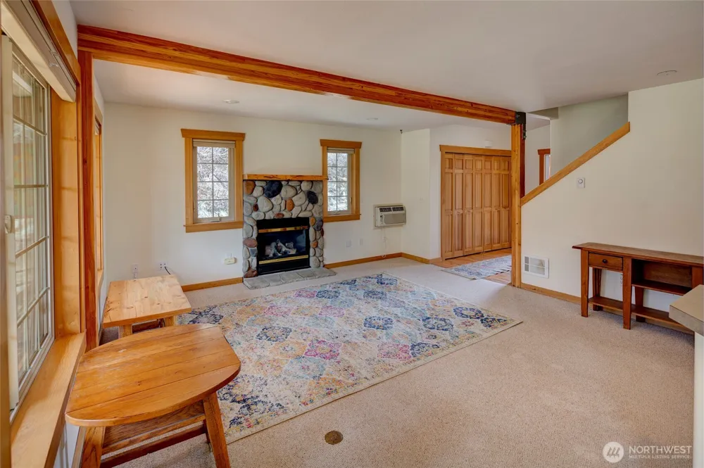 307 2 Cascadian Lane #32 Winthrop, WA 98862