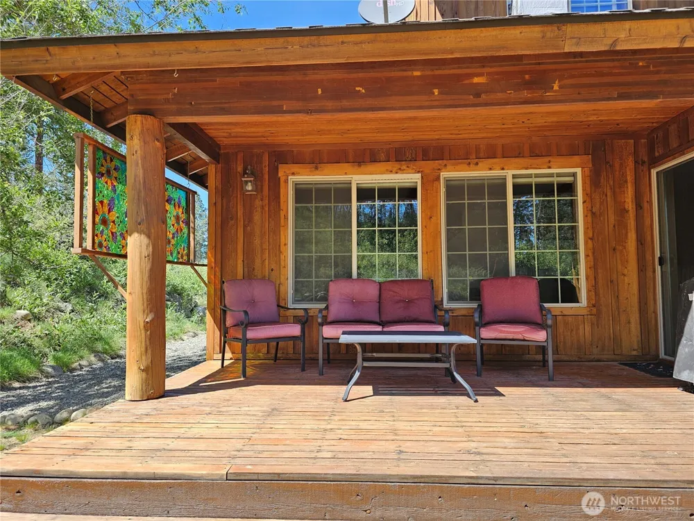 307 2 Cascadian Lane #32 Winthrop, WA 98862