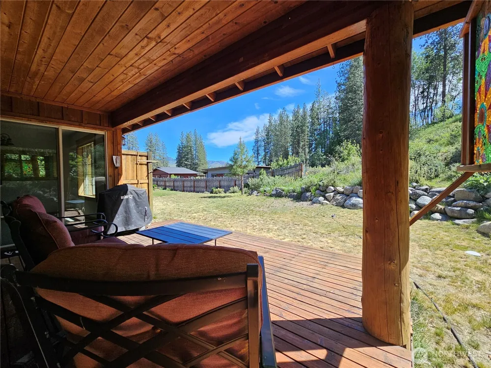 307 2 Cascadian Lane #32 Winthrop, WA 98862