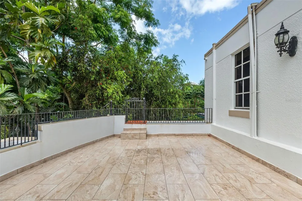 Palma Real PALMA DE COCO Guaynabo, PR 00966