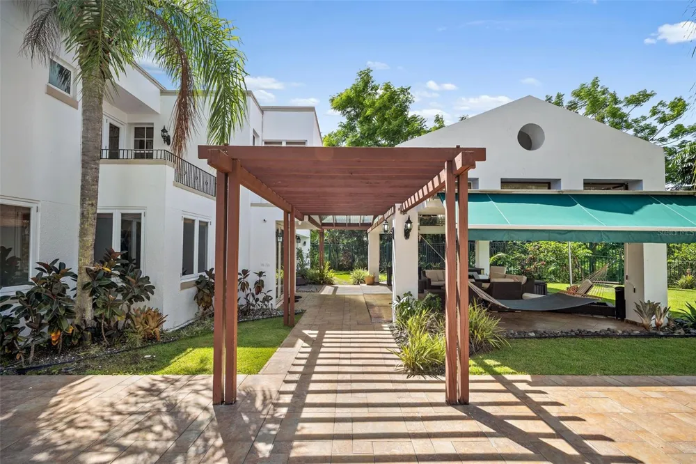 Palma Real PALMA DE COCO Guaynabo, PR 00966