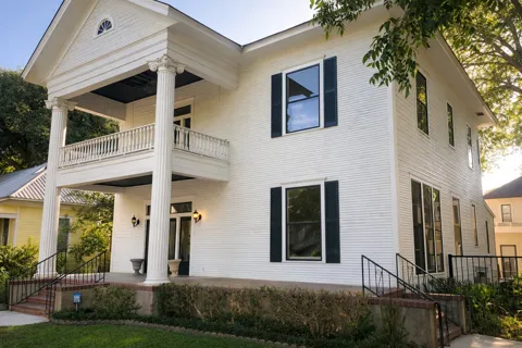 307 Burleson Street
