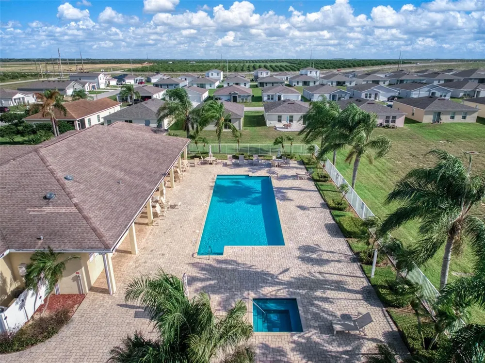 1456 STONE RIDGE CIRCLE Sebring, FL 33870