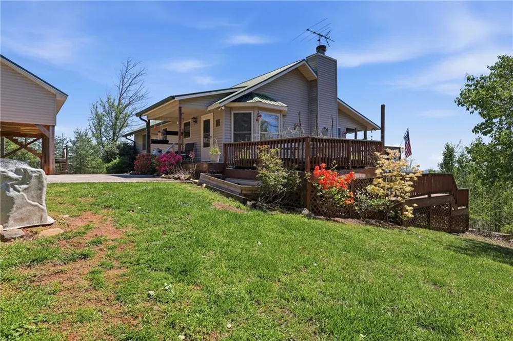 378 Matadore Vista Sautee Nacoochee, GA 30571
