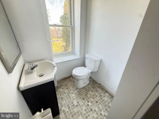 5943 MARVINE STREET Philadelphia, PA 19141