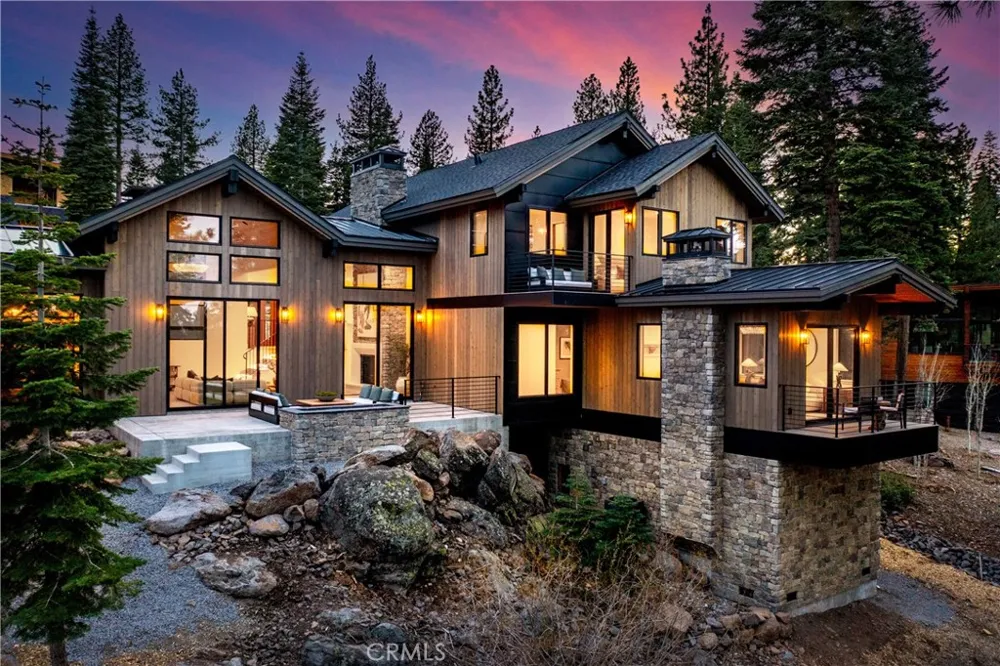 9348 Nine Bark Truckee, CA 96161