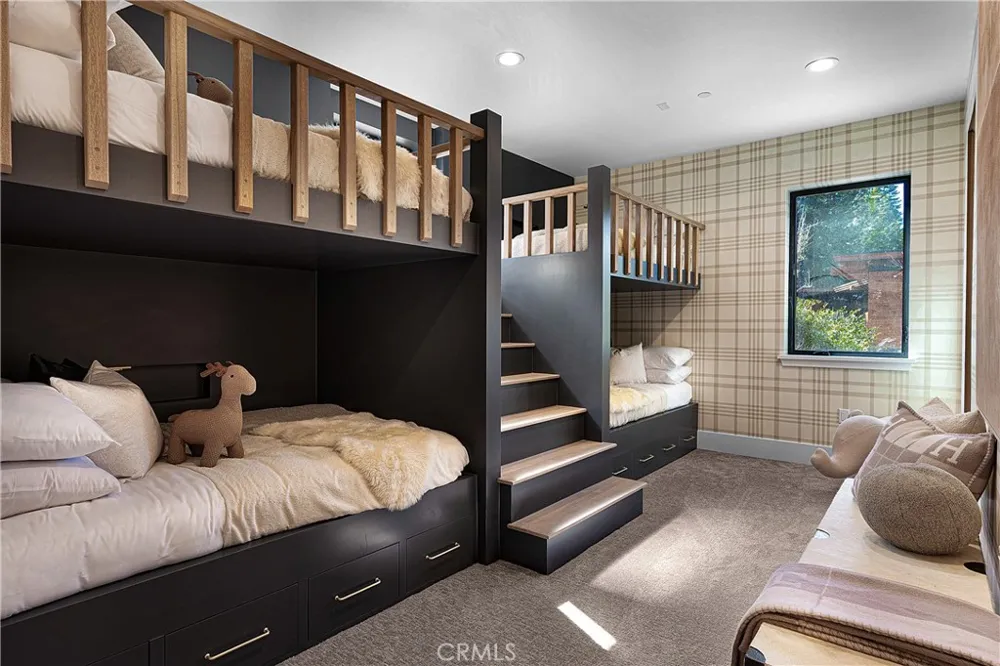 9348 Nine Bark Truckee, CA 96161