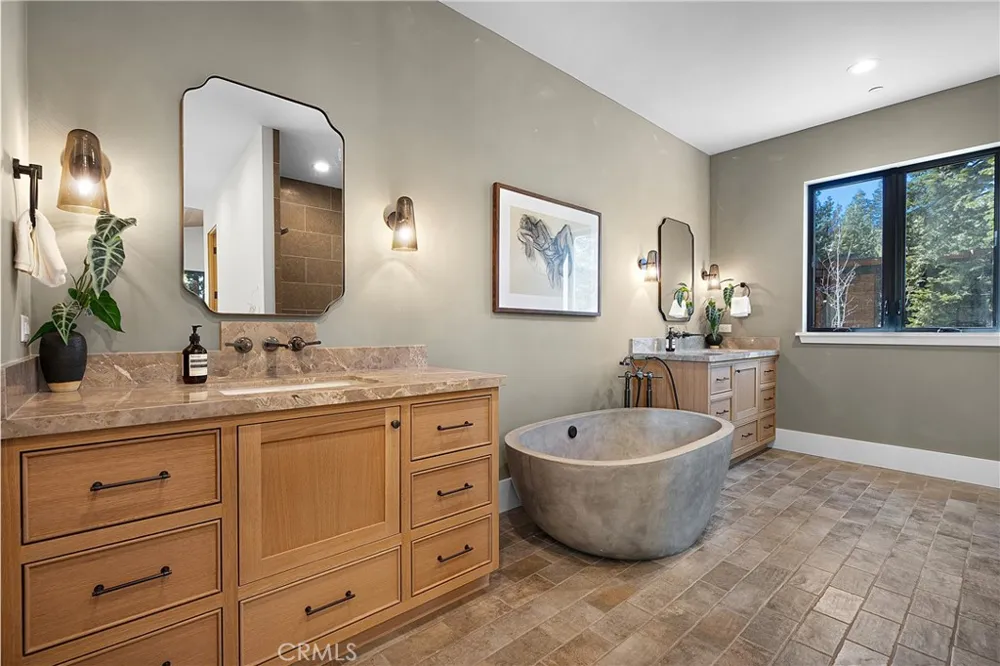 9348 Nine Bark Truckee, CA 96161