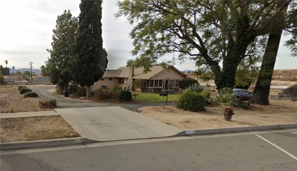 1125 E 40th San Bernardino, CA 92404