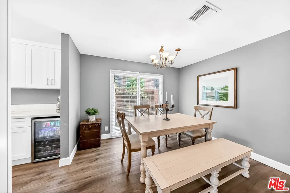 7320 Lennox Avenue #F7 Van Nuys, CA 91405