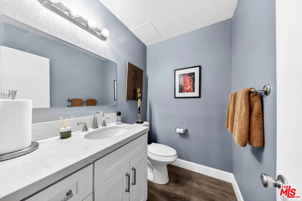 7320 Lennox Avenue #F7 Van Nuys, CA 91405