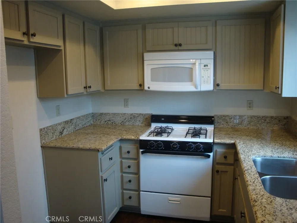 8210 rancheria dr #8 Rancho Cucamonga, CA 91730