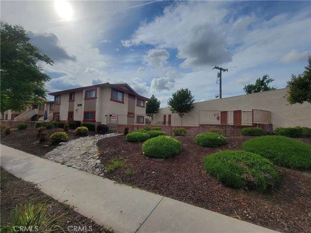 8210 rancheria dr #8 Rancho Cucamonga, CA 91730