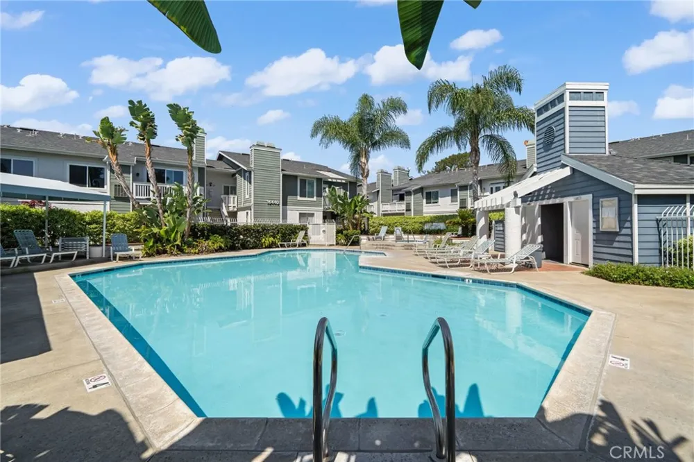 12042 Sylvan River #4 Fountain Valley, CA 92708