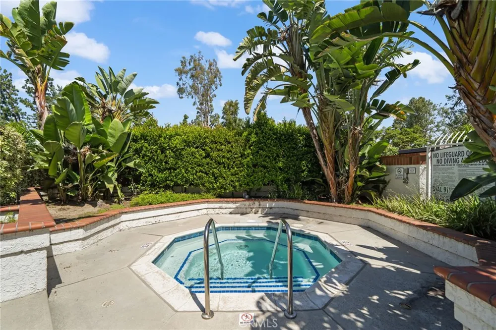 12042 Sylvan River #4 Fountain Valley, CA 92708