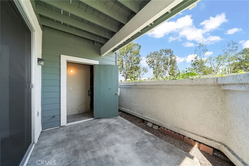 12042 Sylvan River #4 Fountain Valley, CA 92708