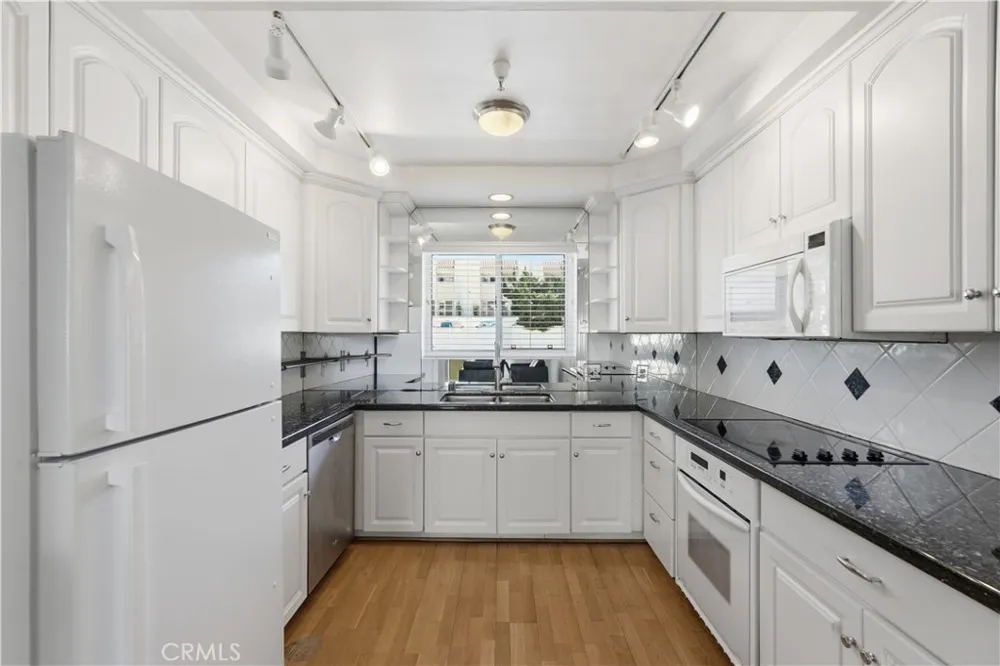 29641 S Western Avenue #211 Rancho Palos Verdes, CA 90275