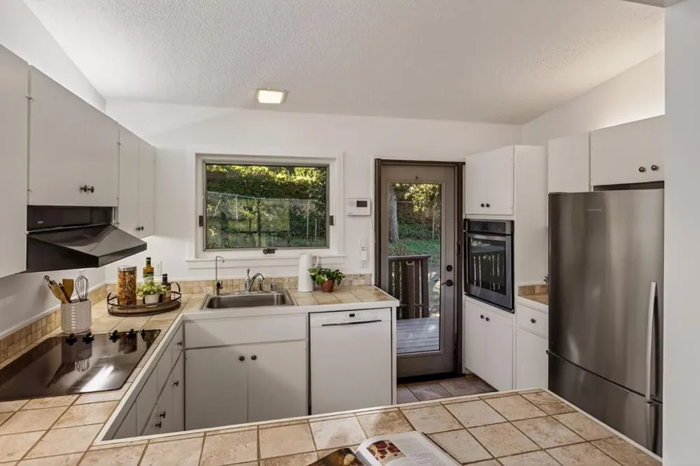 20255 Skyline Boulevard Woodside, CA 94062