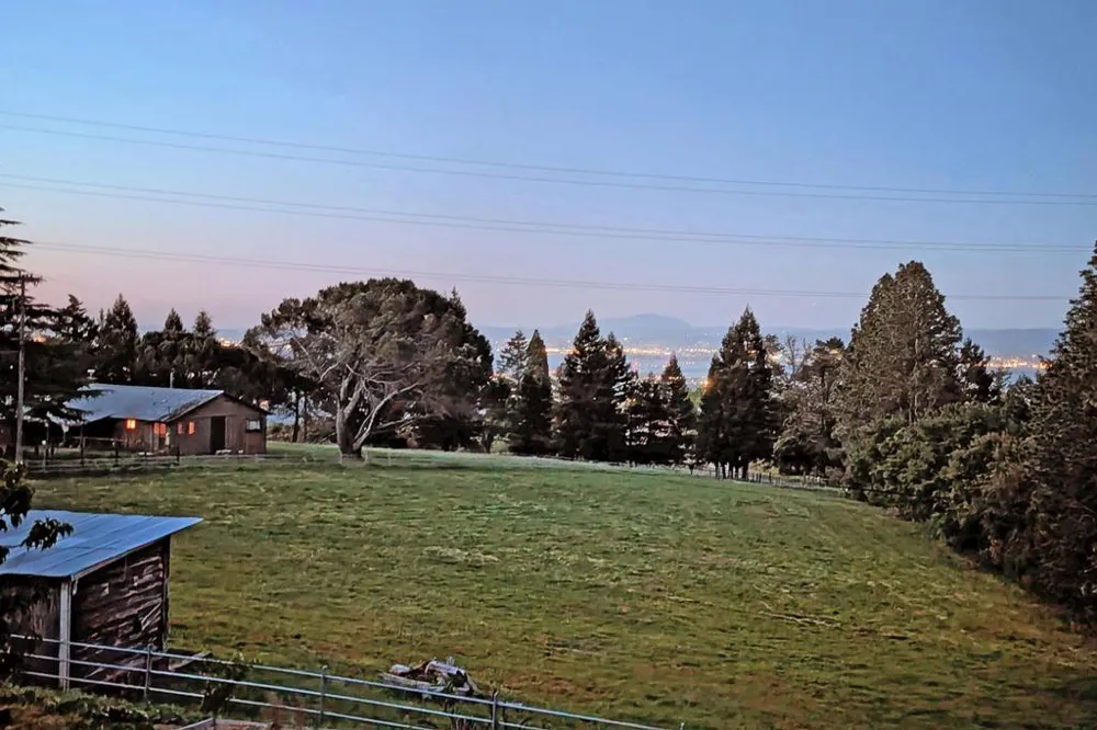 20255 Skyline Boulevard Woodside, CA 94062