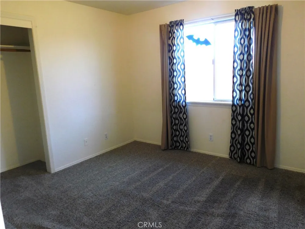 20321 88th California City, CA 93505