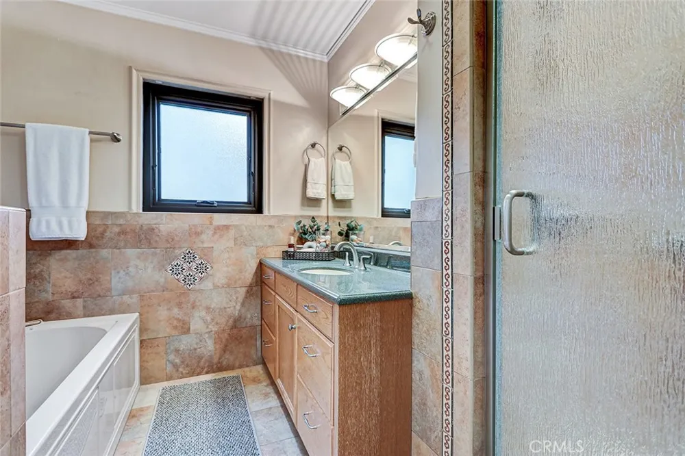 404 Hanford Avenue San Pedro, CA 90732