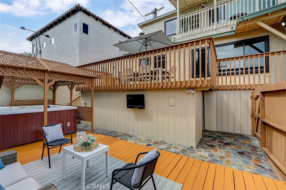 404 Hanford Avenue San Pedro, CA 90732