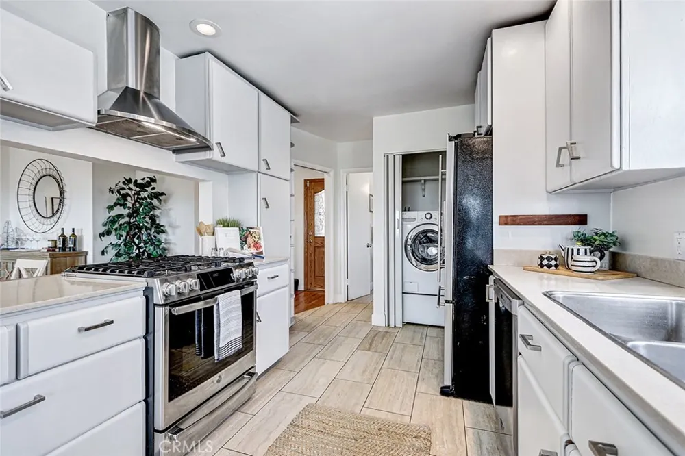 404 Hanford Avenue San Pedro, CA 90732